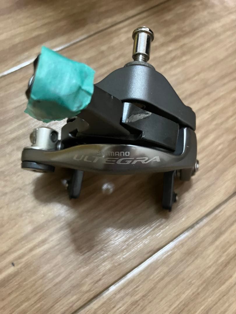 アルテグラ6800ブレーキキャリパー