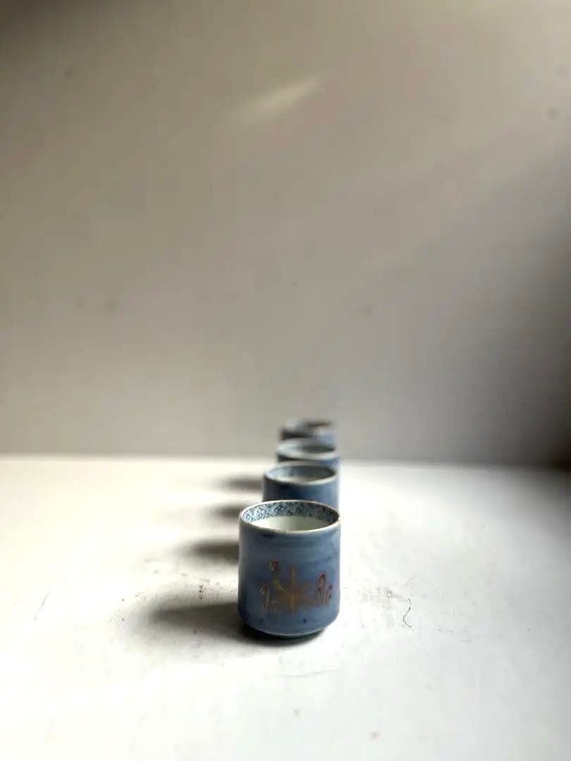 331 骨董 アンティーク 古伊万里 薄瑠璃金彩 のぞき猪口 4点組 幕末