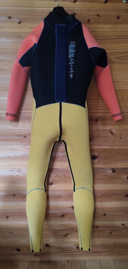 Hurley 4/3mm セミドライスーツ バックジップ　防水ジップ
