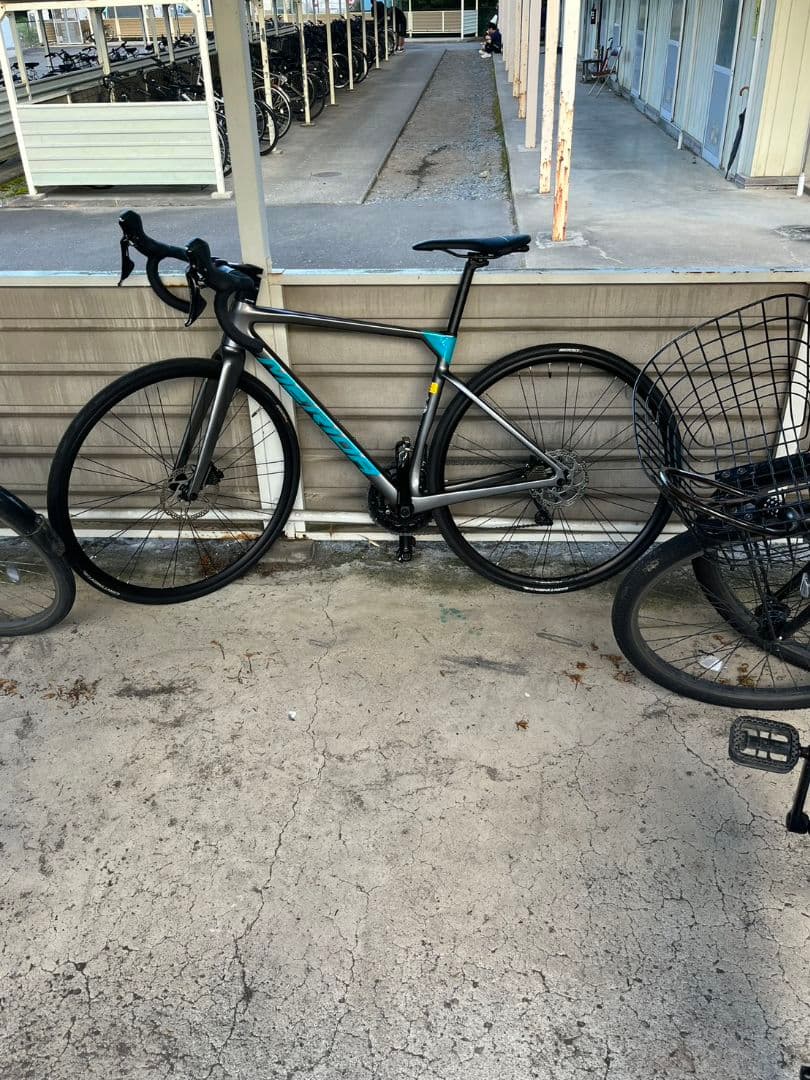 MERIDASCULTURA4000 カーボンロードバイク ディスクブレーキ