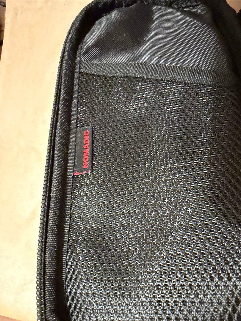 【まとめ売り7点セット】ペンシルケース+ペン6本セット