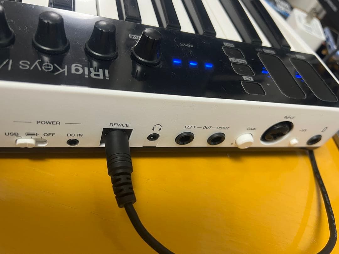 iRig Keys I/O 25 ケーブル2種類