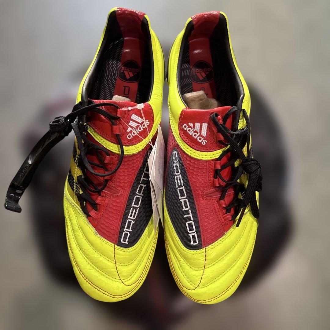 アディダスサッカースパイク新品プレデターSG