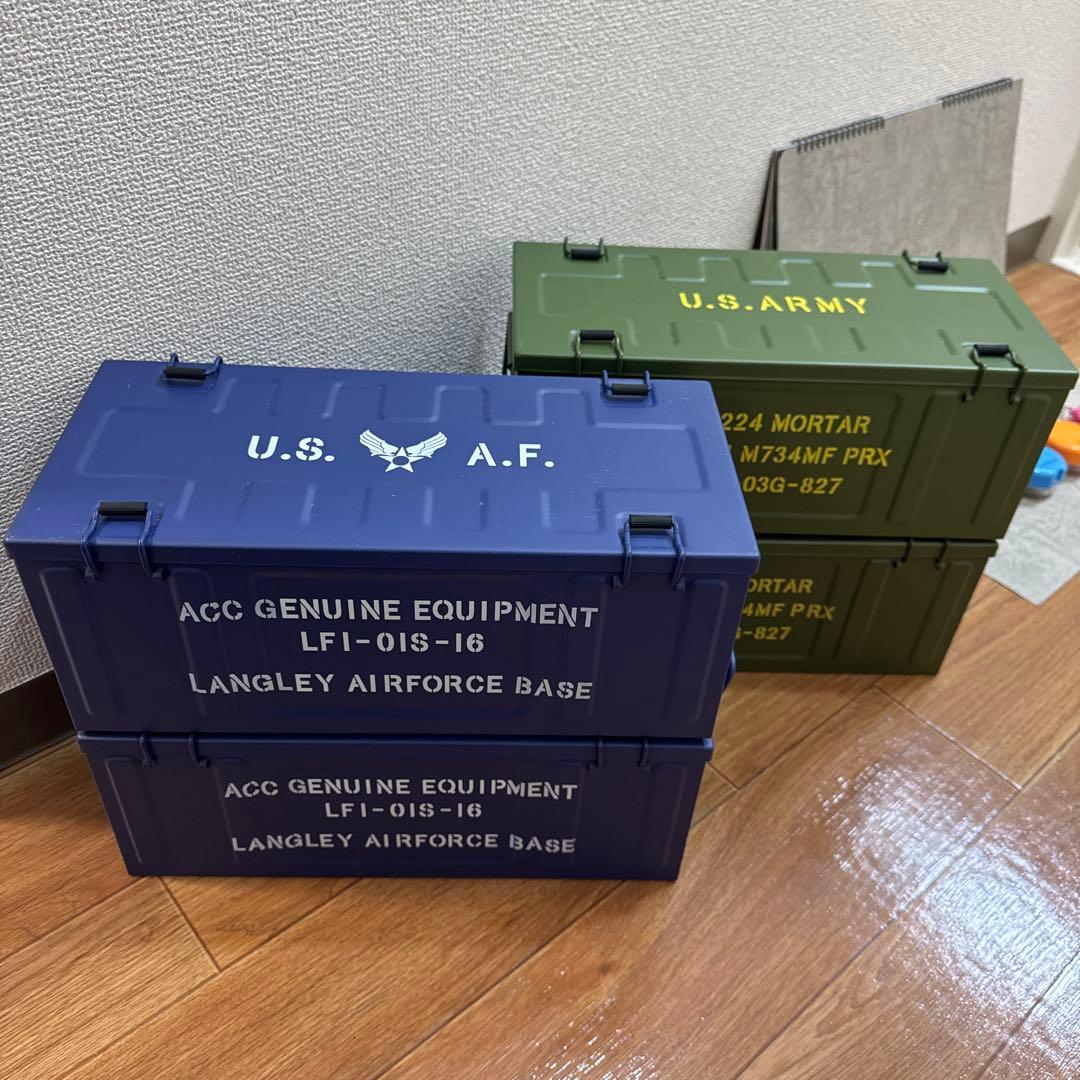 米軍の弾薬箱風CDケース×4