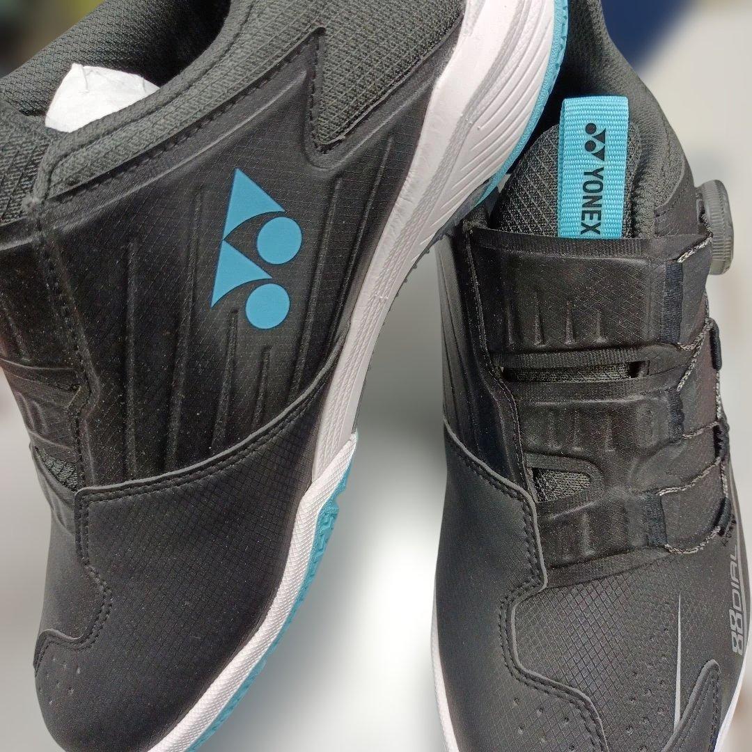 ヨネックス　バドミントンシューズ　ダイヤル式