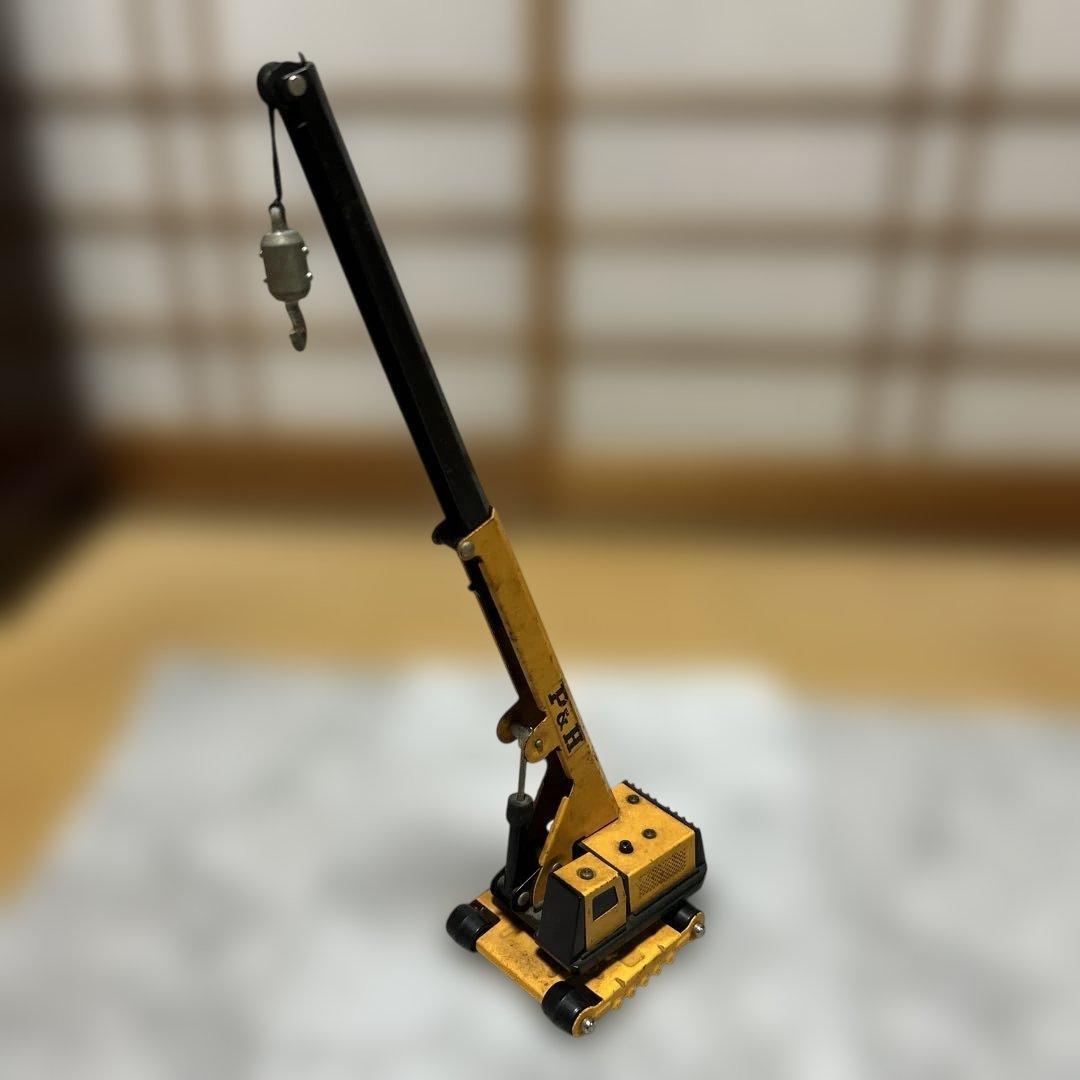 昭和レトロ　鉄のオモリの付いたクレーン車　日本製