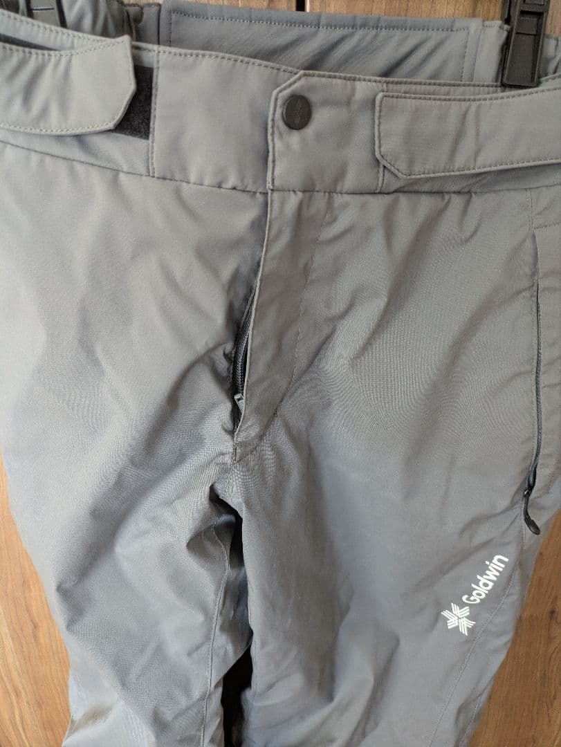 ゴールドウィンGoldwin スキーウェア下