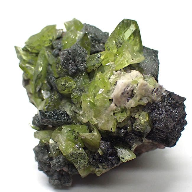 【パキスタン/バルチスタン産】スフェーンの群晶