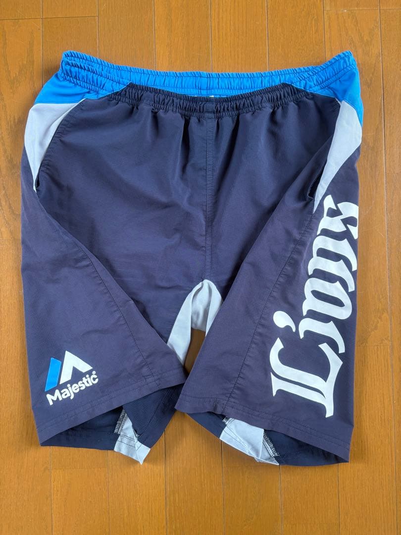 西武ライオンズ　半袖シャツ　ハーフパンツ　上下セット　Lサイズ