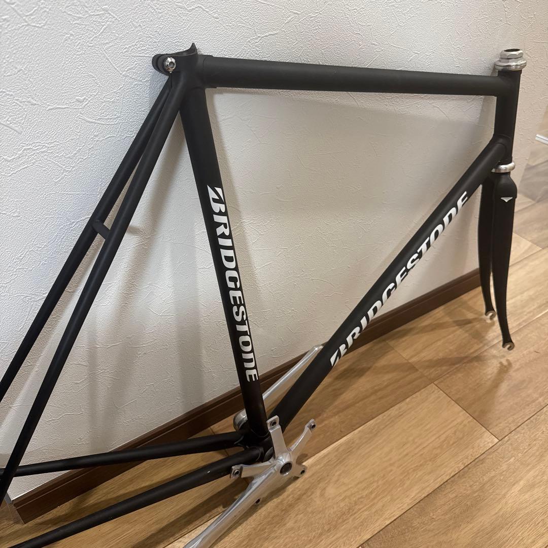 BRIDGESTONE ピストフレーム ブラック