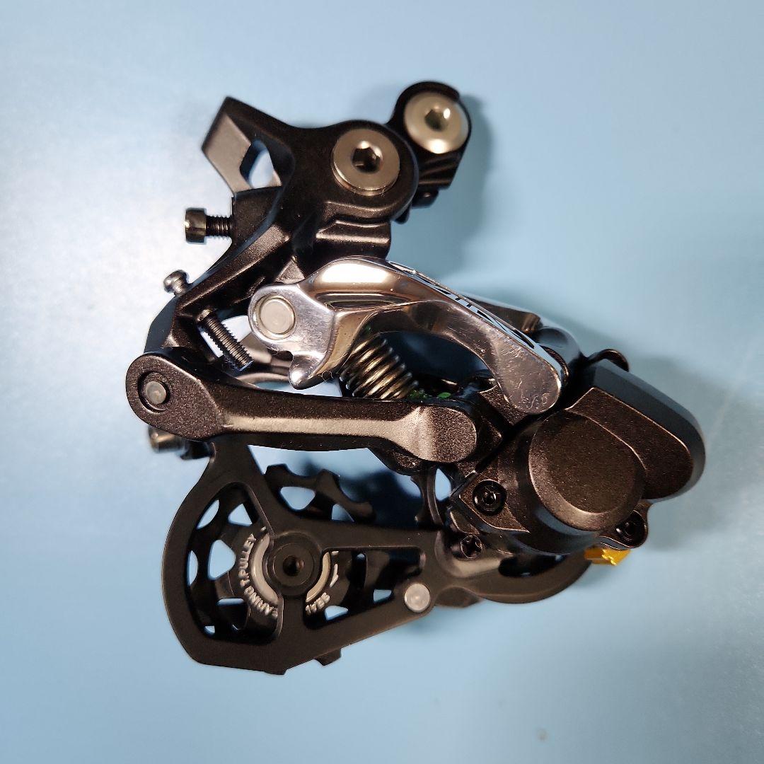 シマノ SAINT RD-M820-SS リアディレーラー