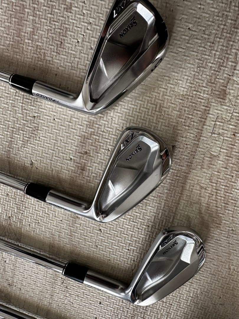 スリクソン ZXi7 アイアン 5-P 6本 モーダス120 ラウンド1回 美品