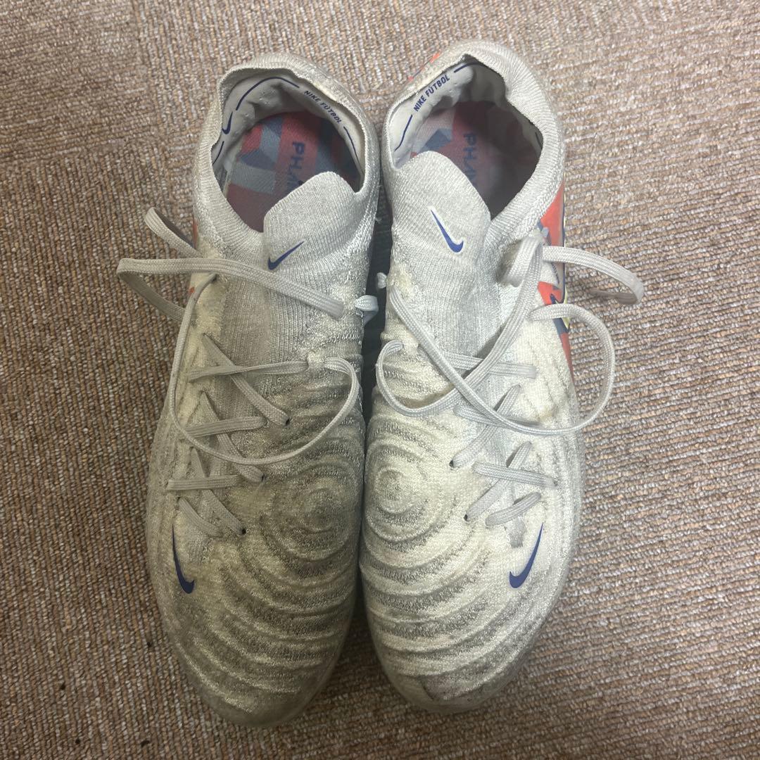 Nike サッカーシューズ ファントムgx 限定カラー