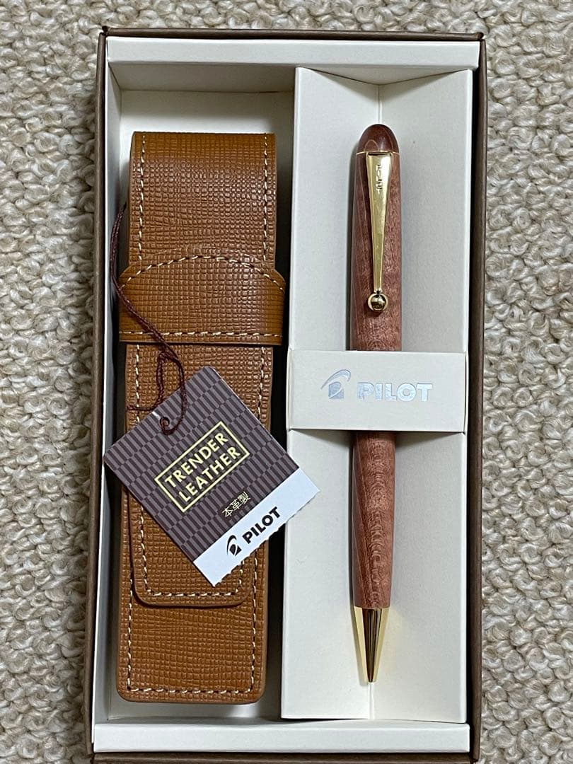 PILOT 木製ボールペン レザーケース付き