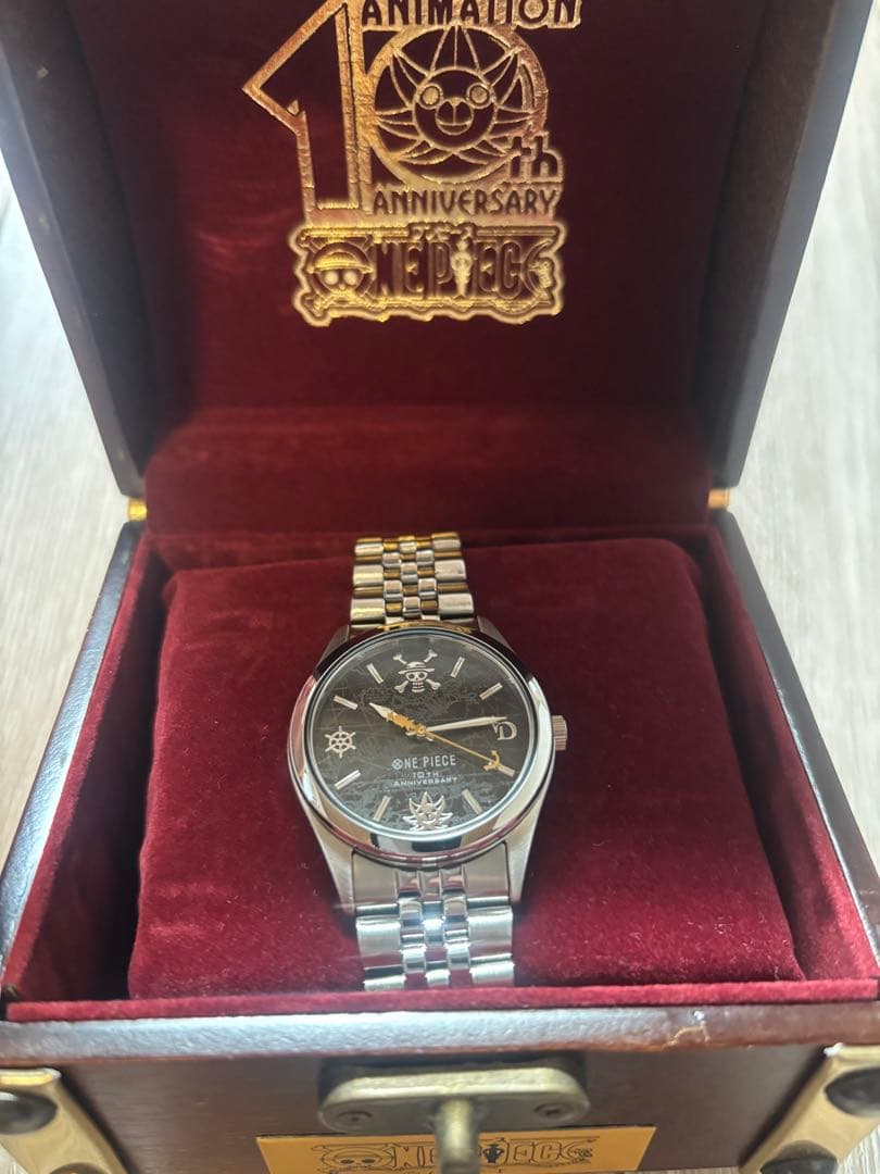 ワンピース 10周年 公式ウォッチ 黄金の指針 ゴールデンポース