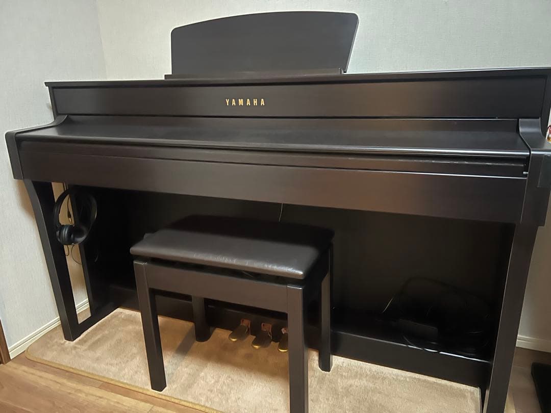 YAMAHA電子ピアノ　CLP-635 1万5千円マット含む