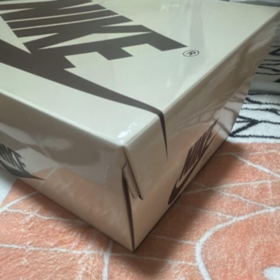 シューズ Travis Scott Velvet Brown and Dark Mocha