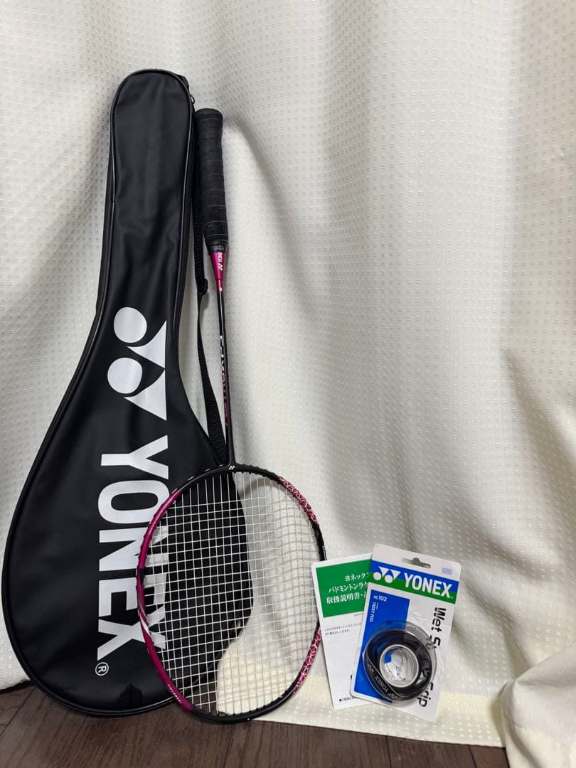 ヨネックス　バドミントンラケット　シューズ