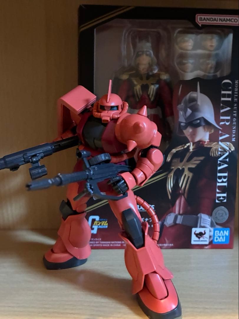 S.H.Figuarts　機動戦士ガンダム シャア・アズナブル HG ザクII