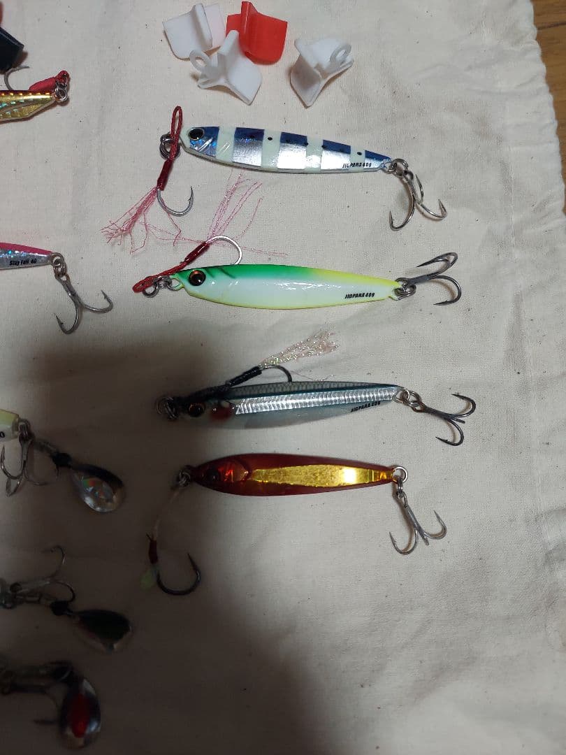 【オリカラ未使用Gコン、マキマキ有】ショアジキメタルジグ、メタルバイブ等計21個