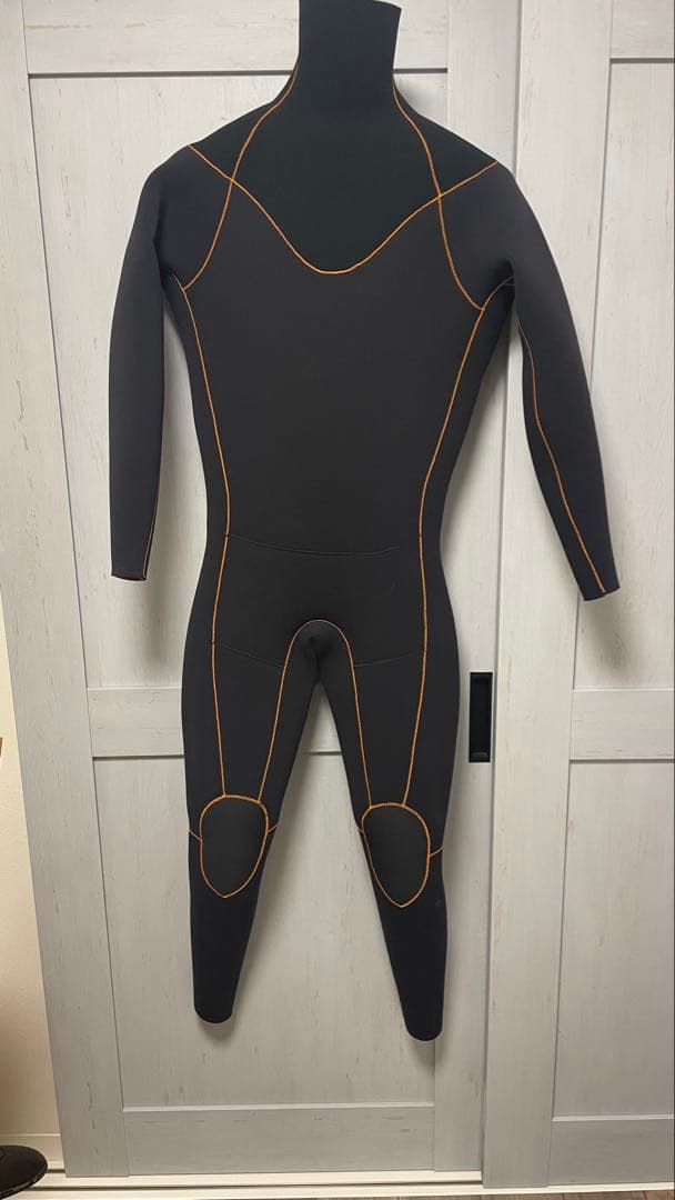 サーフィンネックエントリーセミドライ極暖 新品未使用