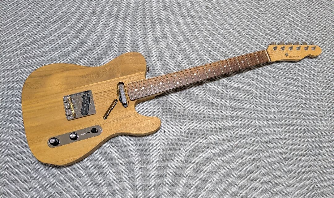 Telecaster type guitar 一部ハカランダ使用 超軽量