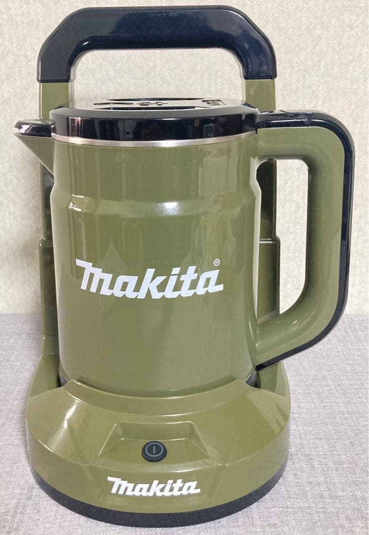 ☆未使用品 良品 マキタ 充電ケトル KT001GZO オリーブ色 makita