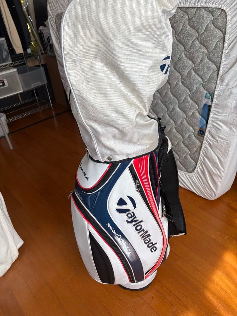 テーラーメイド、キャディバッグ
