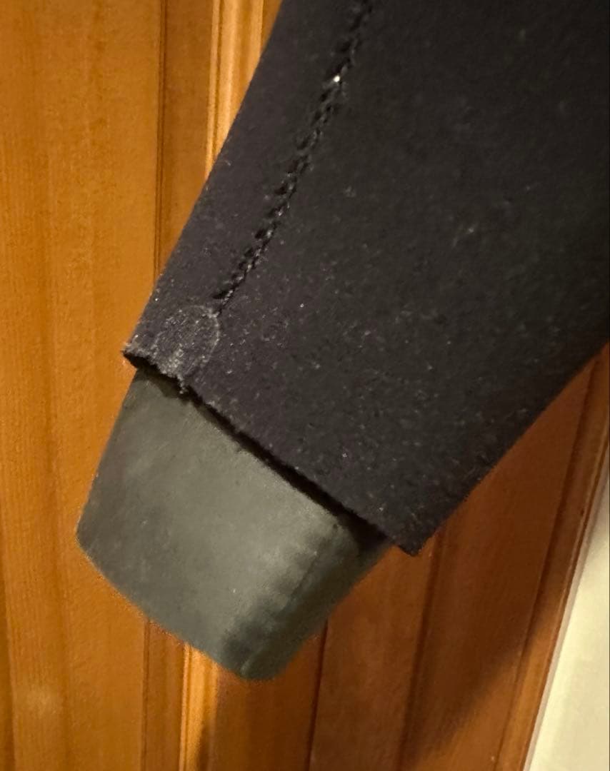 サーフィン用ドライスーツ　Mellowウェットスーツ