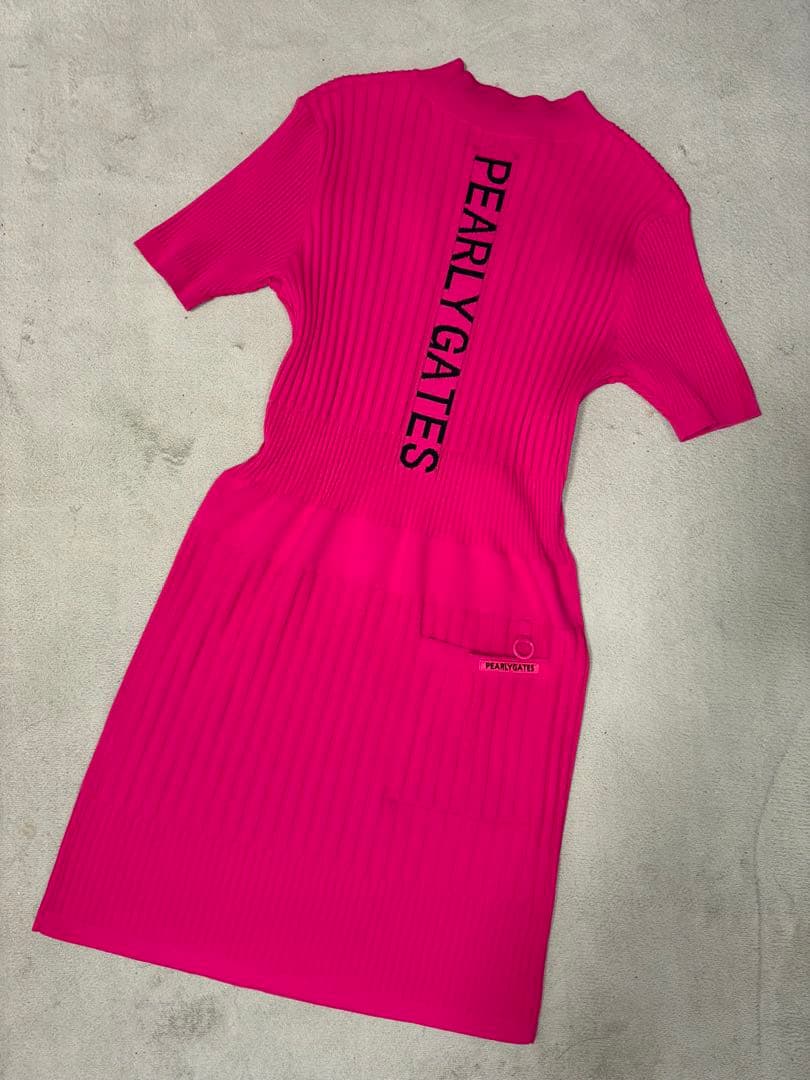 （新品）パーリーゲイツ、モックネック、ニットワンピース、ピンク色、サイズ1