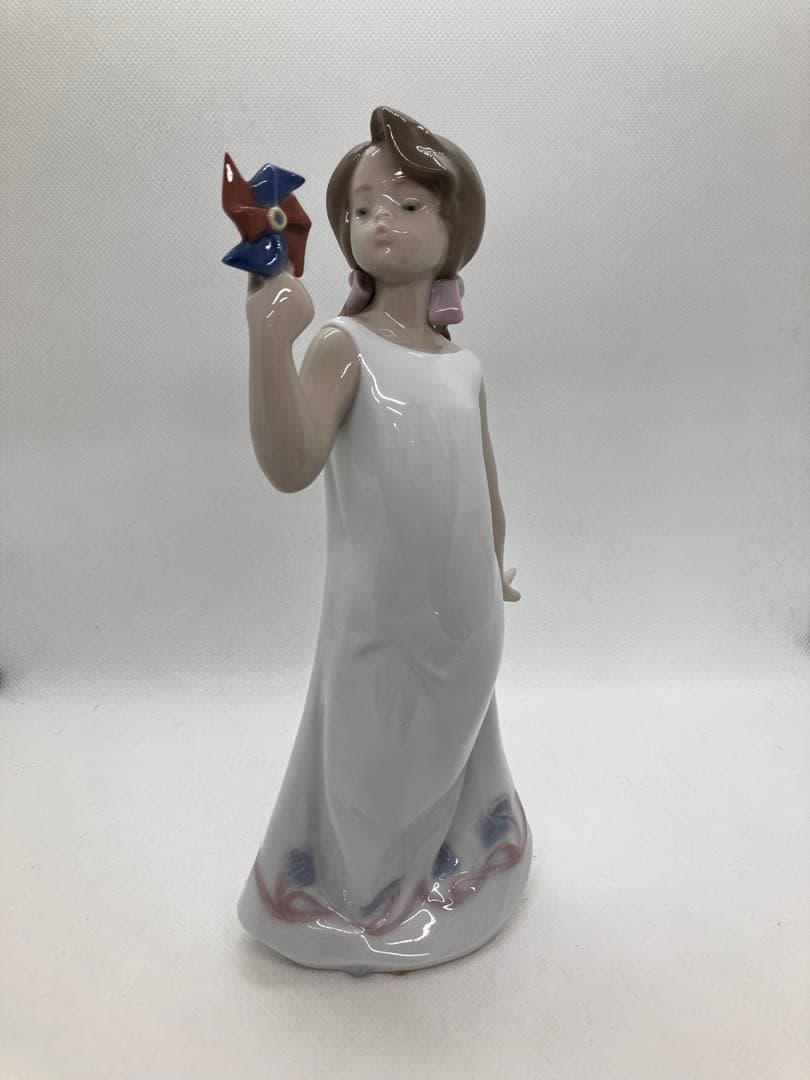 リアドロ　LLADRO 陶器人形