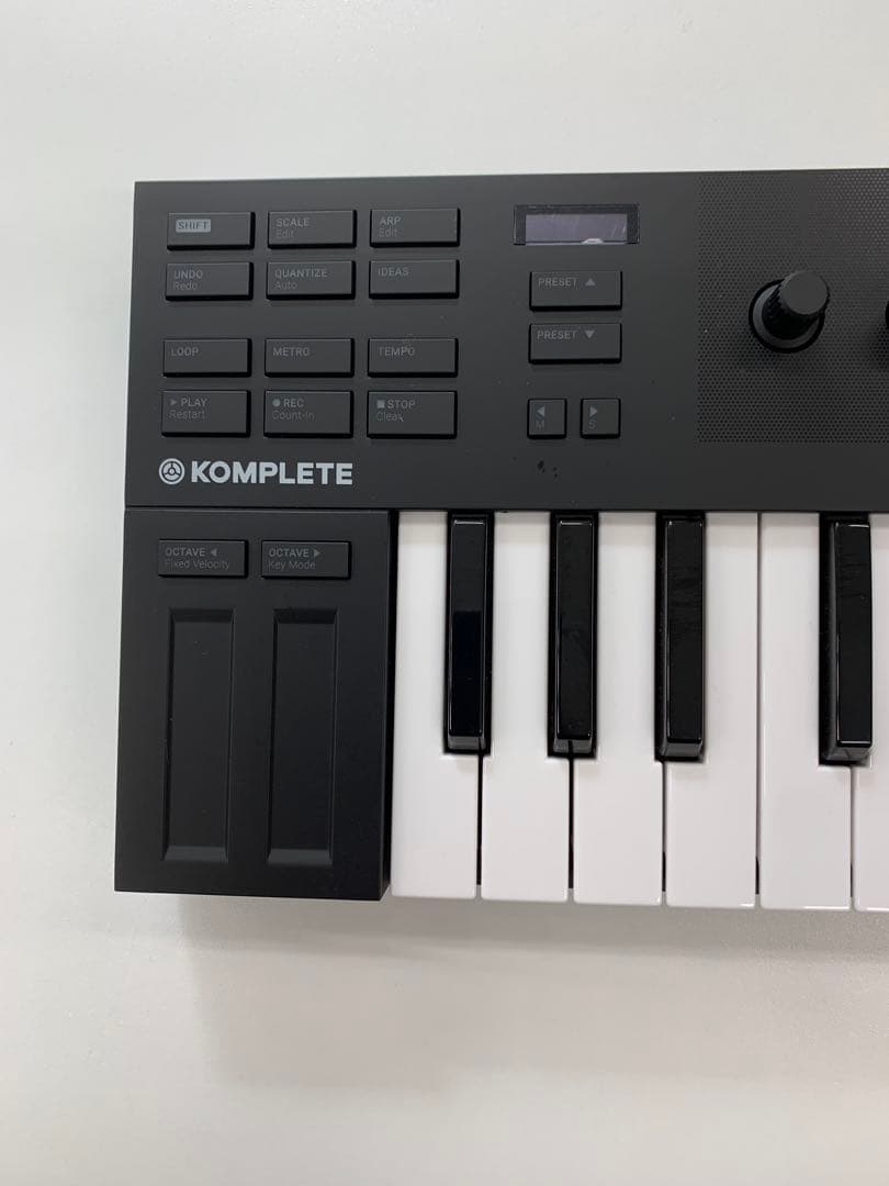 KOMPLETE 25鍵 MIDIキーボード