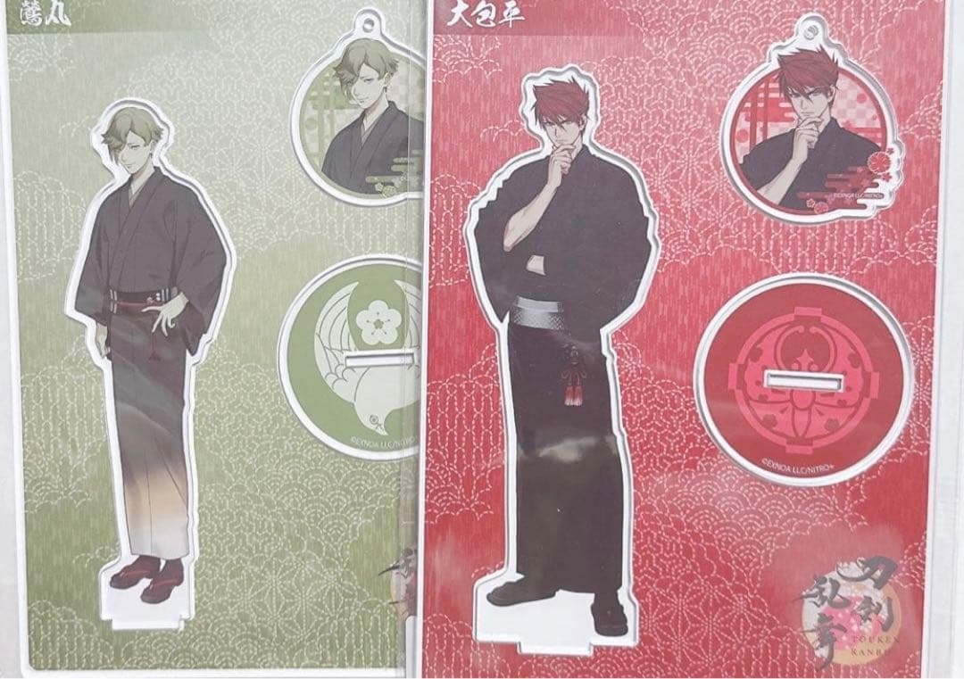 刀剣乱舞　軽装　大包平　鶯丸　アクリルスタンド　キーホルダー　アクスタ　セット