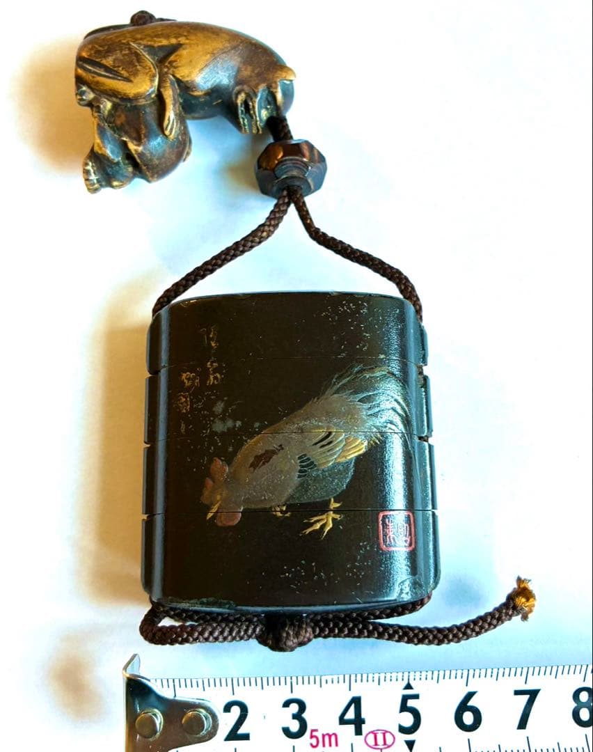 時代鷄蒔絵印籠　在銘
