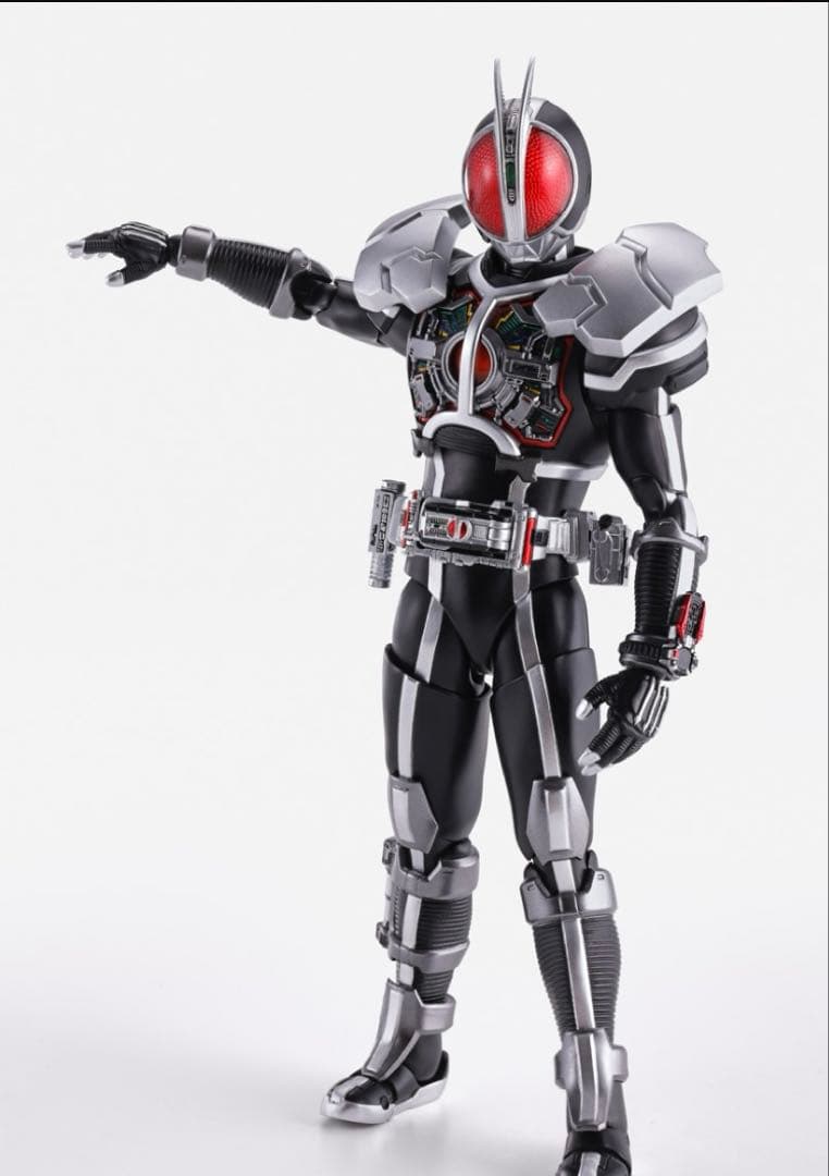 SHFiguarts 真骨彫　仮面ライダーファイズ　アクセルフォーム