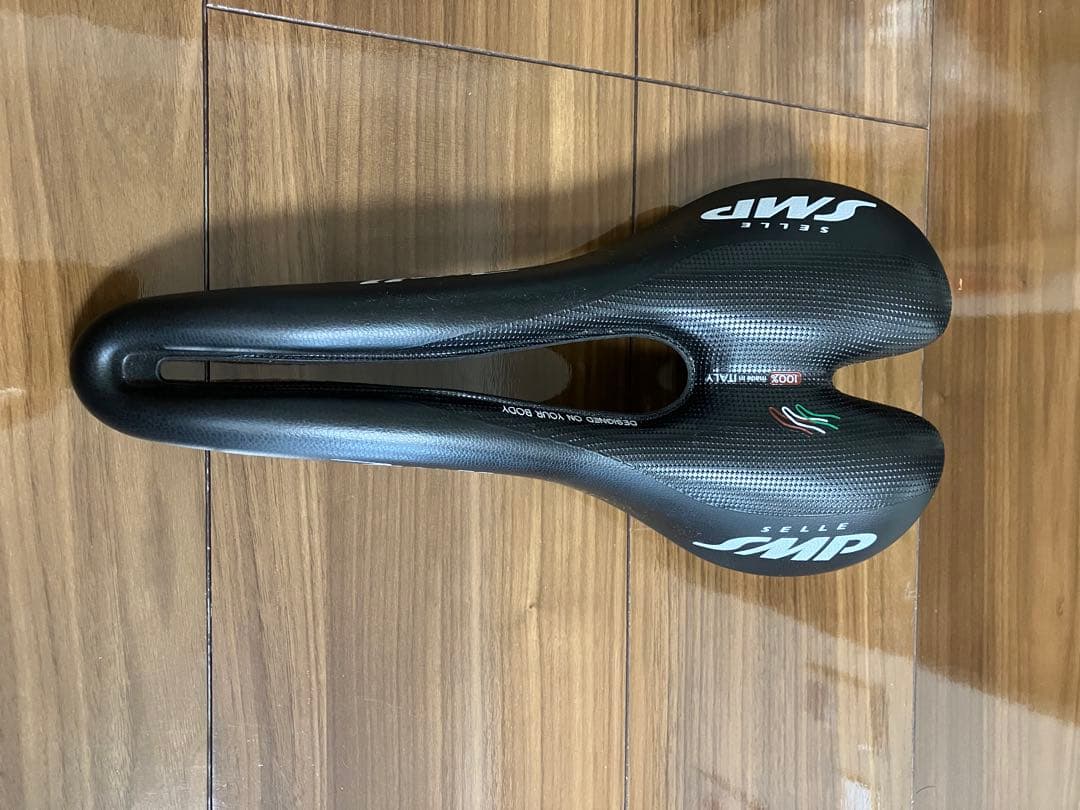 SMP Hell ブラック サドル