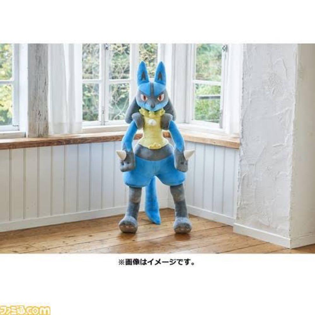 ポケモンセンター　ぬいぐるみ　等身大　ルカリオ