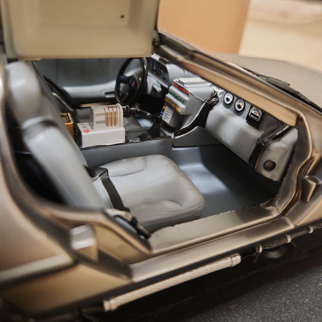 バック・トゥ・ザ・フューチャー タイムマシン 1:18