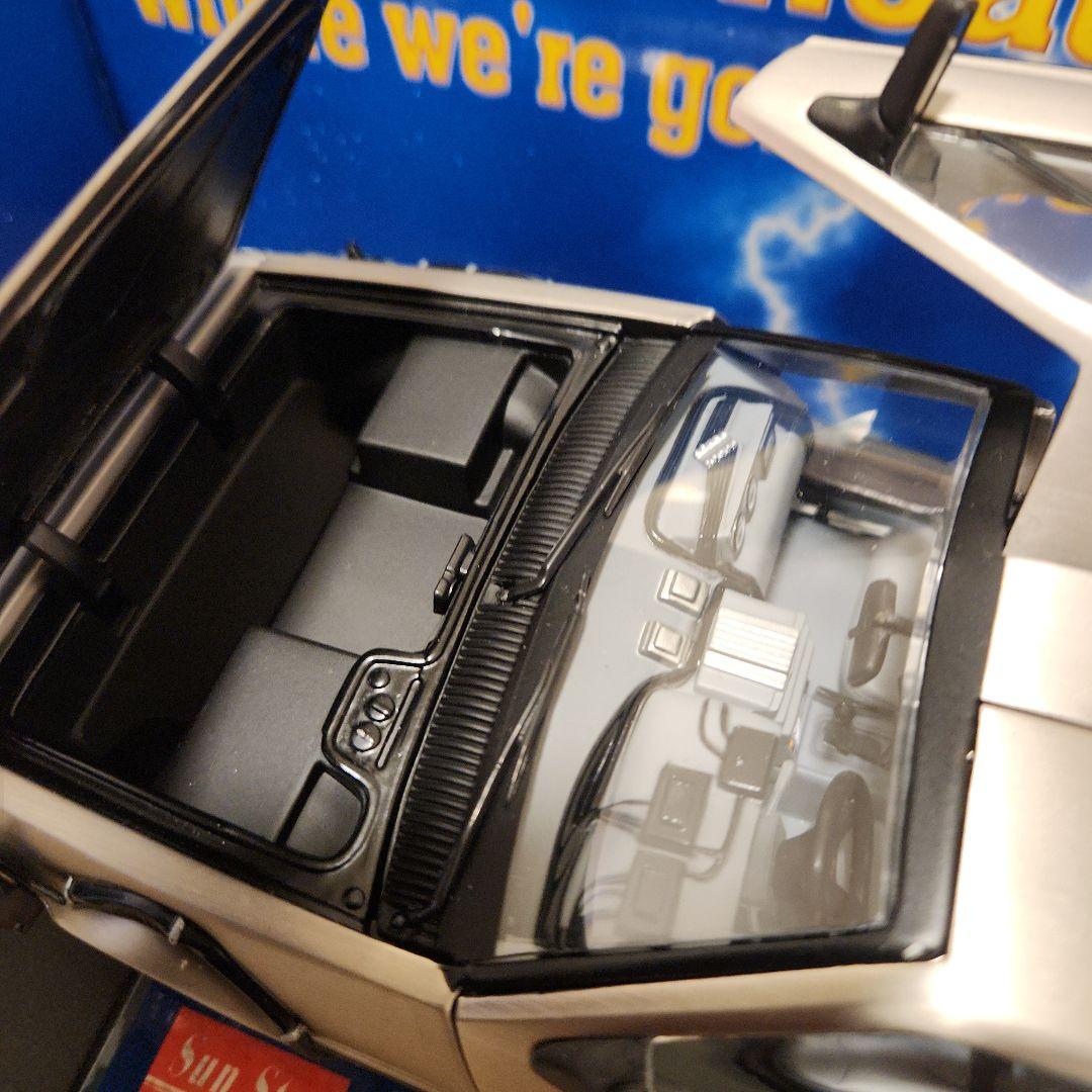 バック・トゥ・ザ・フューチャー タイムマシン 1:18