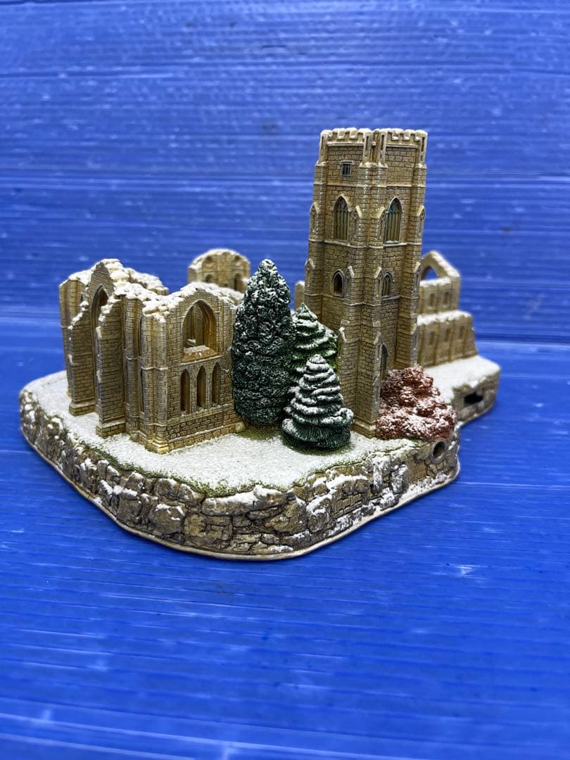 リリパットレーン 【FOUNTAINS ABBEY】積雪 電飾 箱 証書