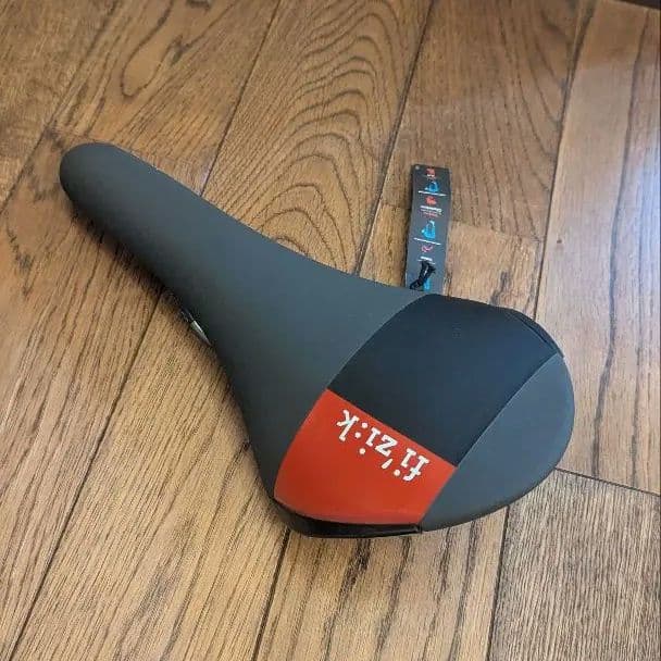 fi'zi:k Aliante R3 フィジーク アリアンテr3 k:ium