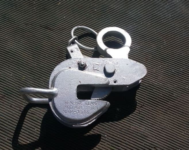 横吊るしクランプ