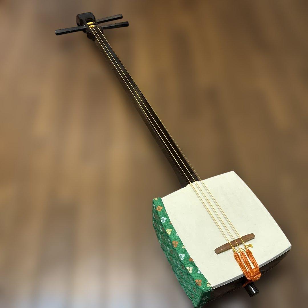 大衆演劇　日本舞踊　三味線本体 白/緑