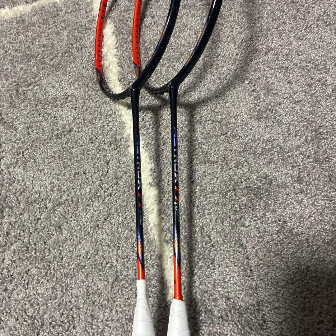 バドミントンラケット 2本セット アストロクス77pro/Tour