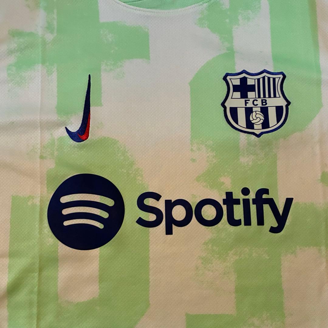 美品 正規品 NIKE バルセロナ ユニフォーム 24 25 サード L