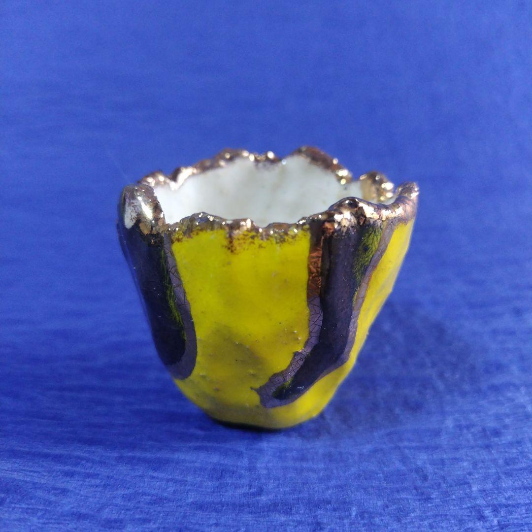 【希少】高鶴元　おちょこ　ぐい呑み　盃　湯呑み　鑑賞用　陶器　金色縁　　レトロ