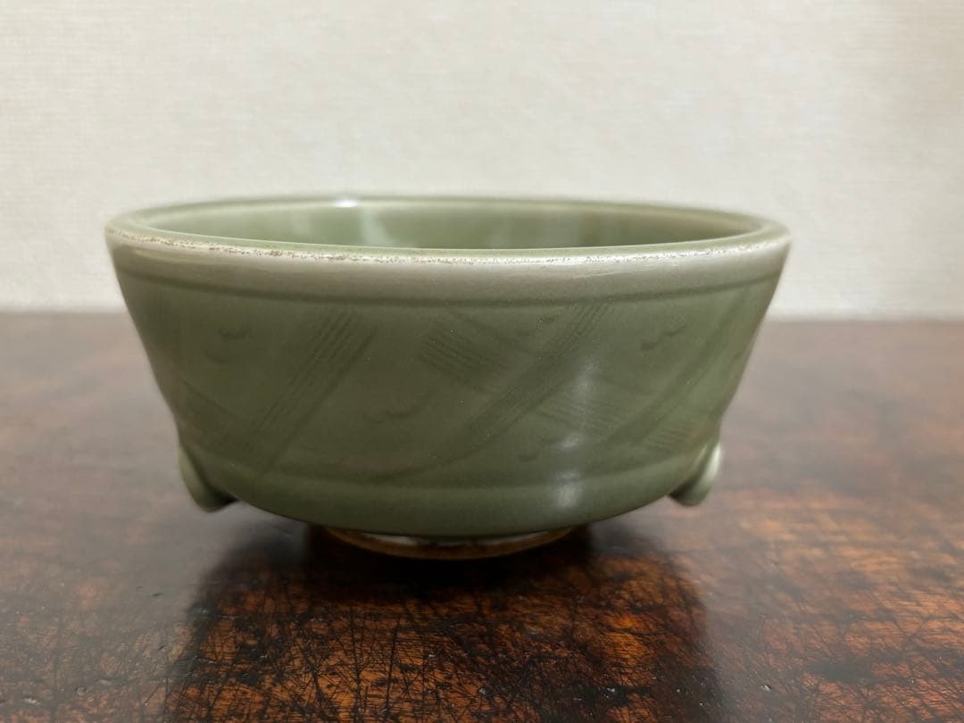 【美品】唐物 龍泉窯 青磁三脚香炉 外口径12cm　中国古玩 唐物