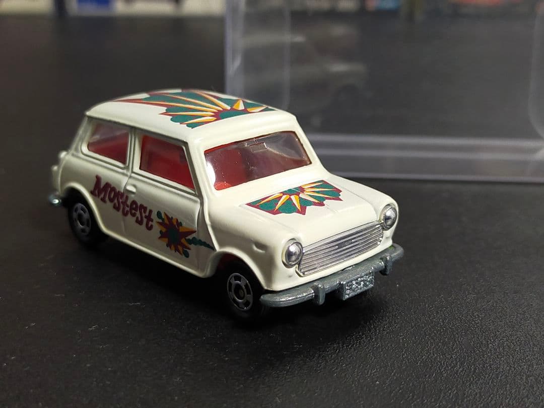 トミカ ミニクーパー トラフィック ポップアート BLMC 日本製 青箱 b