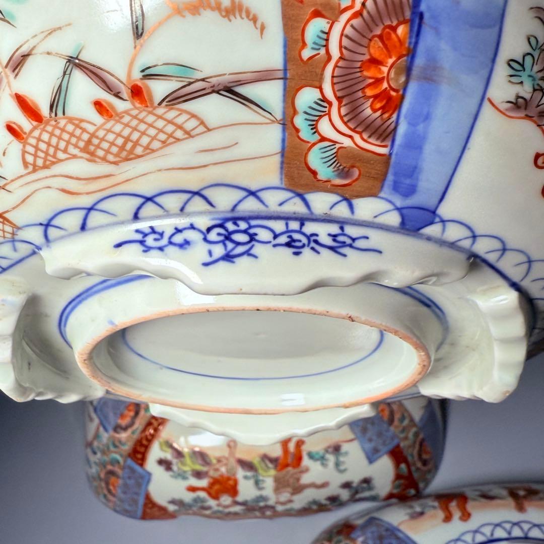 古伊万里　色絵風景画人物図三ツ鉢揃　二重四ツ足高台　四角鉢　珍品　古美術