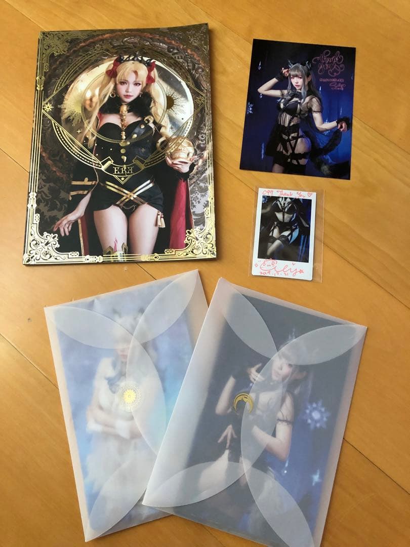 Ely Cosplay 写真集ERE大型ポストカードサイン入りチェキ付き